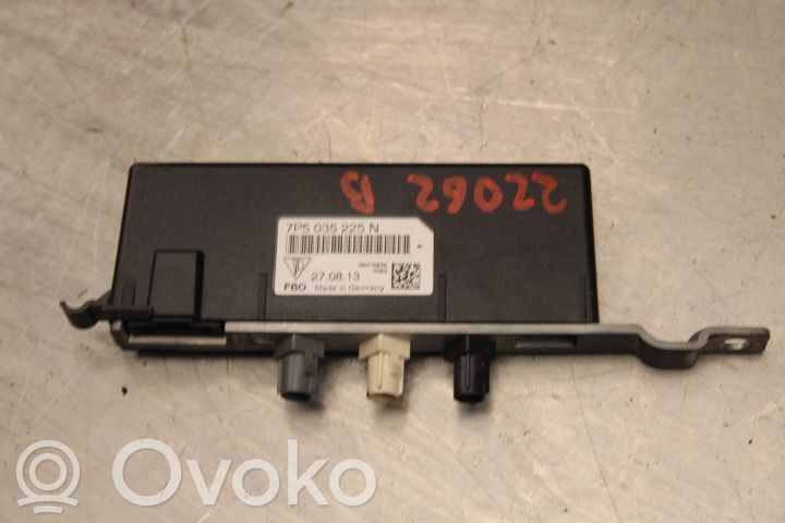 Amplificateur d'antenne   7P5035225N