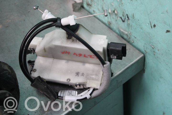 Etuoven lukko