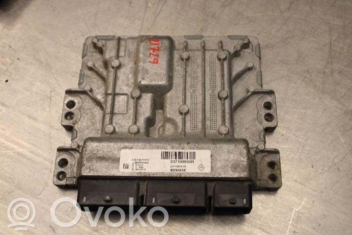Renault Master III Injection control unit/module 