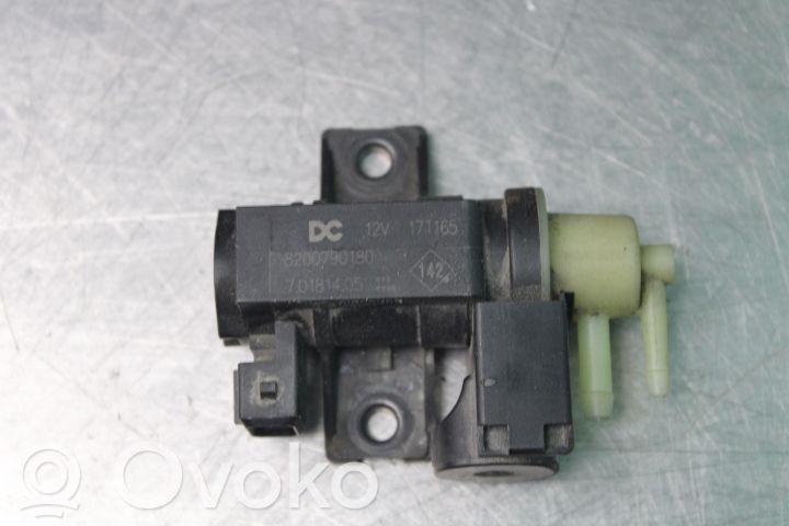 Nissan NV400 Supapă vacuum 