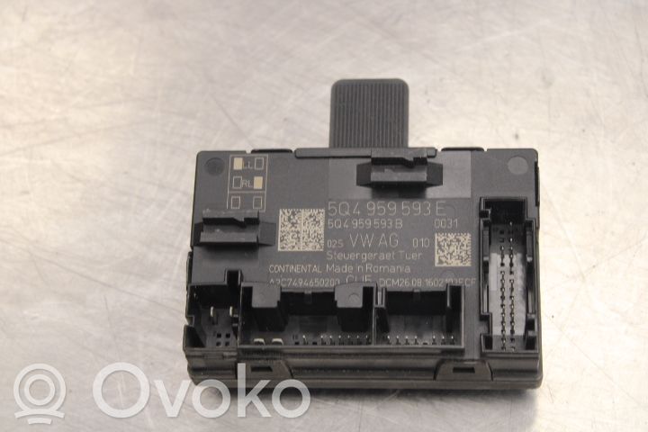 Unidad de control/módulo de la puerta   5Q4959593E