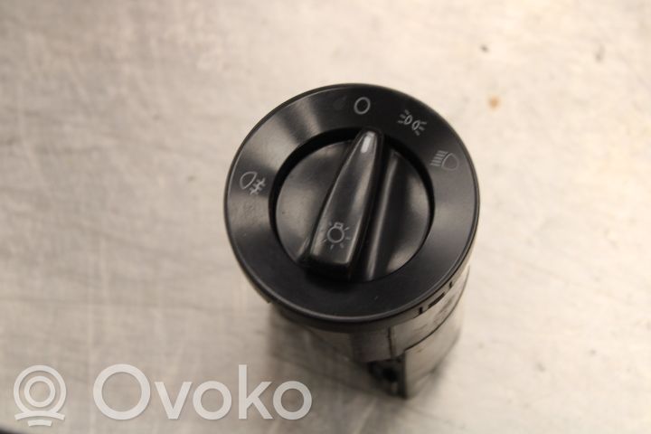 Skoda Praktik (5J8) Comutator lumini 