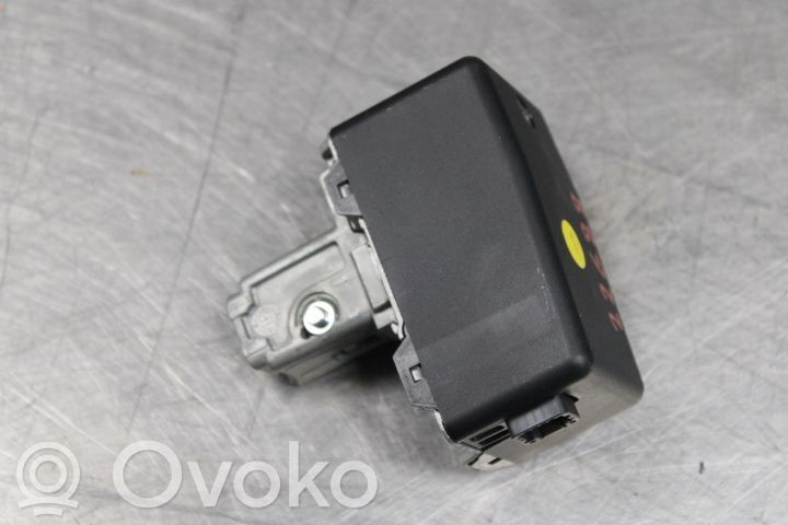 Ohjauspyörän lukitus   487001452R,3468110105