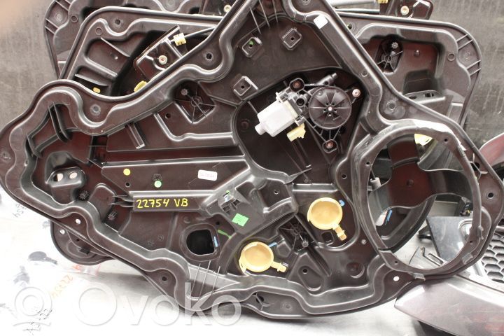 Jeep Compass Alzacristalli della portiera posteriore con motorino