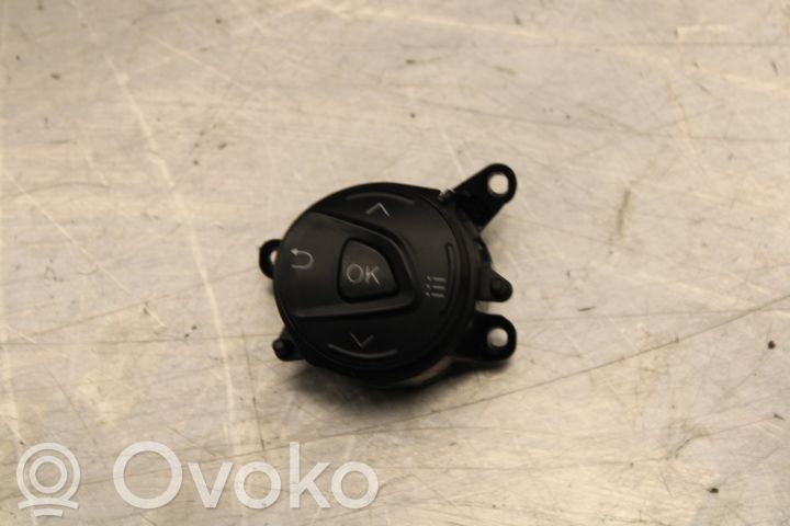 Ford Transit -  Tourneo Connect Butoane/comutatoare pe volan 