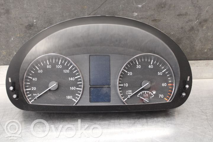 Mercedes-Benz Sprinter W906 Vitezometru (grup de instrumente) 