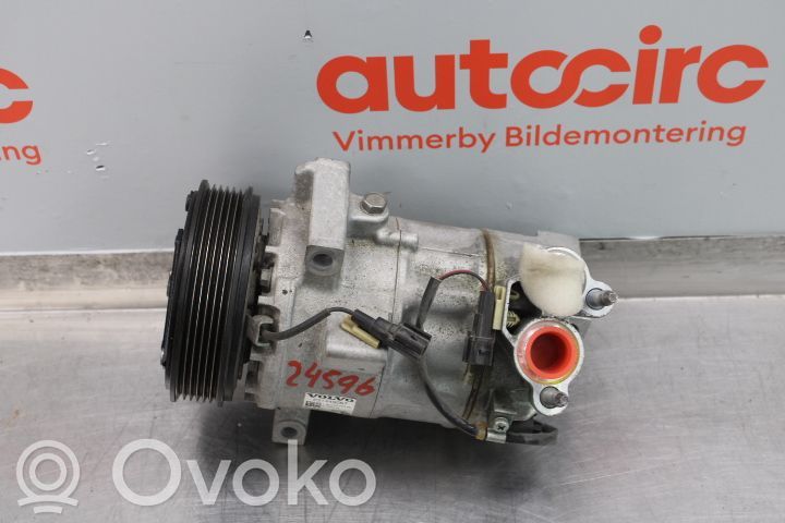 Volvo V60 Kompresor / Sprężarka klimatyzacji A/C 