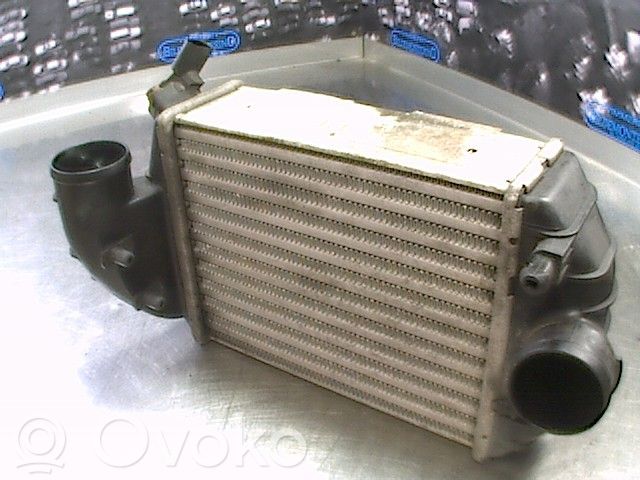 Volkswagen PASSAT B5.5 Radiatore intercooler 