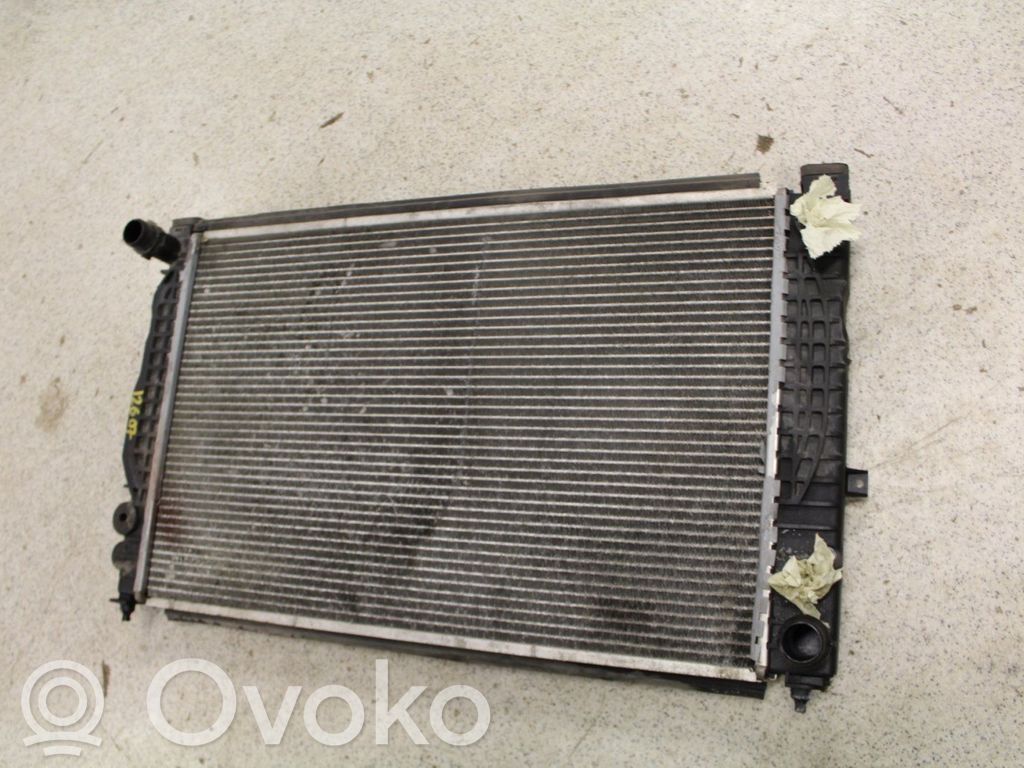 Volkswagen PASSAT B5.5 Chłodnica 