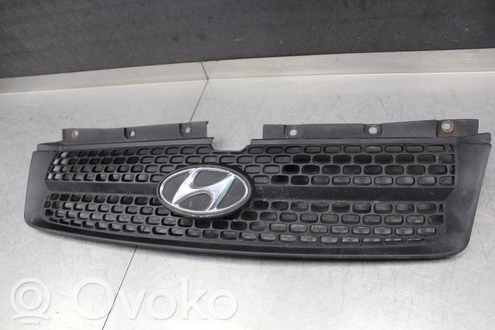 Hyundai Matrix Etupuskurin alempi jäähdytinsäleikkö 