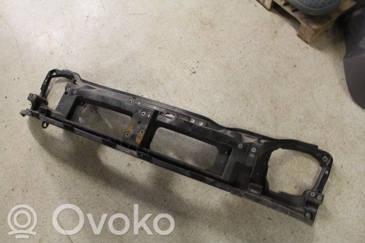 Opel Vivaro Radiatoru panelis 