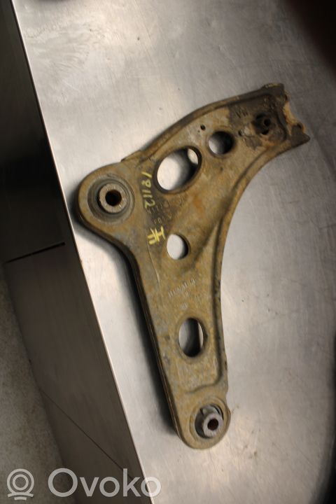 Opel Vivaro Brazo de suspensión/horquilla inferior delantero 