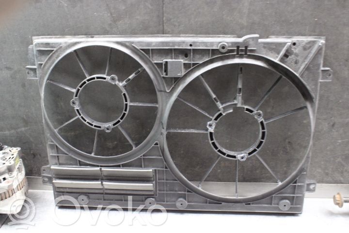 Volkswagen PASSAT B7 Osłona wentylatora chłodnicy 