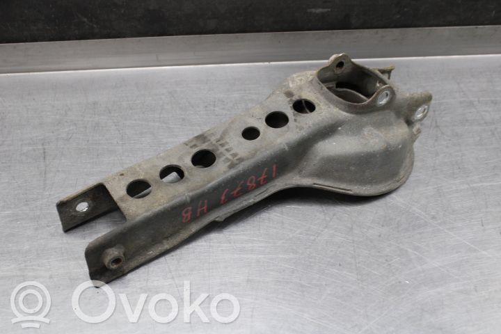 Brazo de suspensión trasero