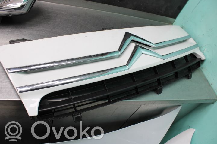 Citroen Jumpy Front bumper lower grill 