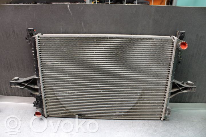 Volvo V70 Aušinimo skysčio radiatorius 