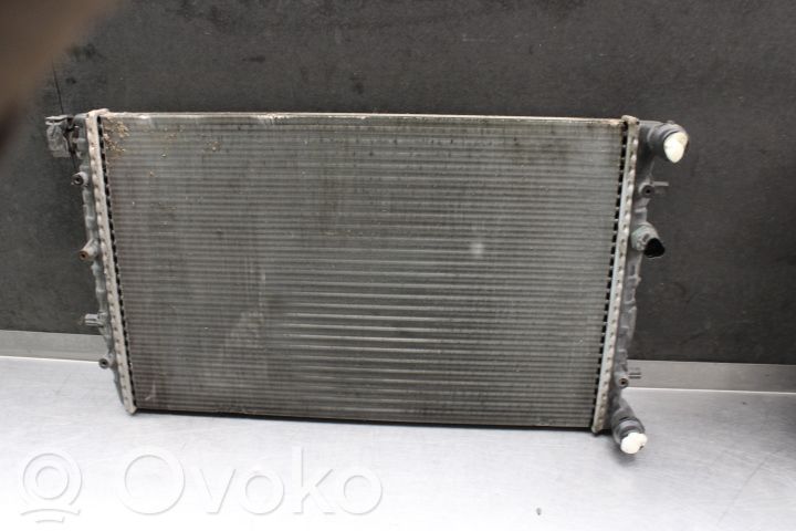 Volkswagen Polo IV 9N3 Jäähdyttimen lauhdutin 