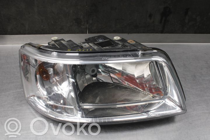 Volkswagen Transporter - Caravelle T5 Faro/fanale 