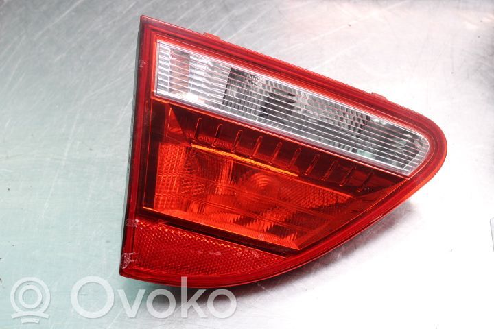 Seat Exeo (3R) Lampă spate în capacul portbagajului 