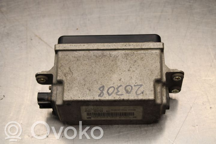 Distronic-anturi, tutka   4R839G768BC