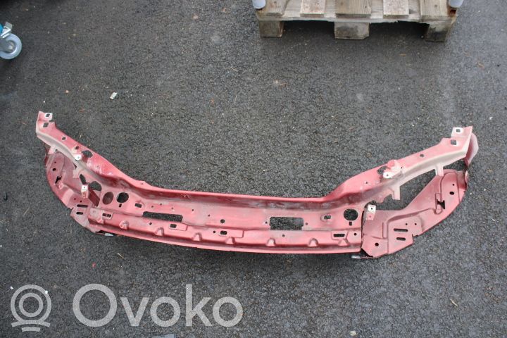 Volvo V50 Radiatoru paneļa augšējā daļa (televizors) 