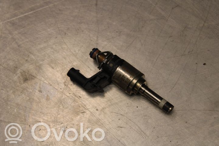 Volkswagen Polo VI Inyector de combustible 