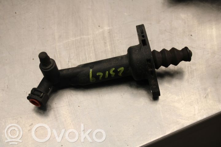 Volkswagen Up Kytkimen apusylinteri 