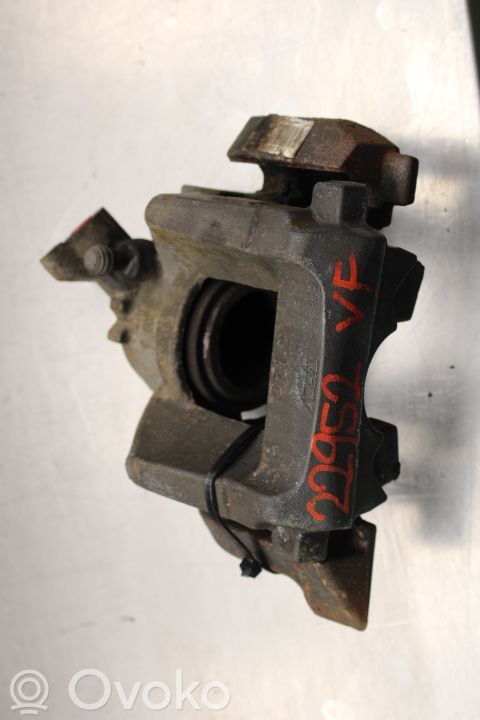 Peugeot 508 Front brake caliper 