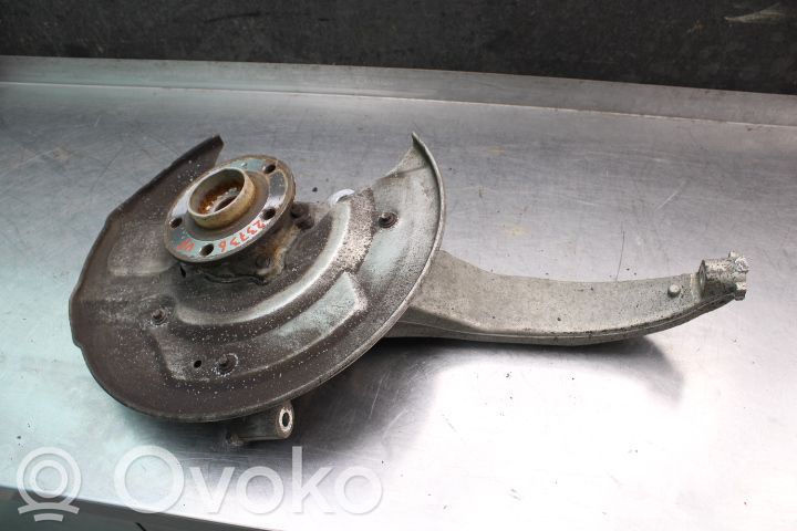 Volvo V60 Zwrotnica koła przedniego 