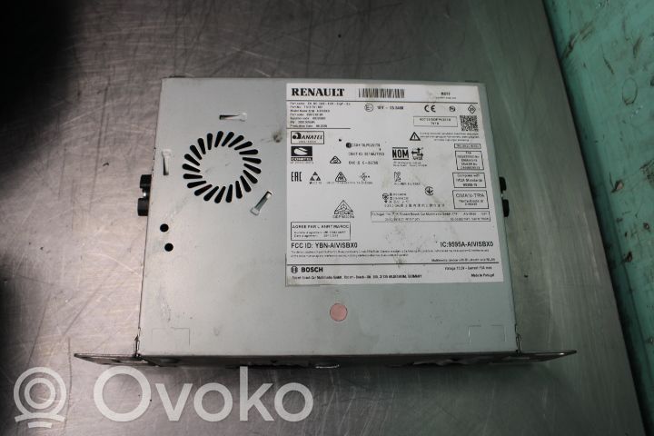 Renault Megane IV Panel / Radioodtwarzacz CD/DVD/GPS 