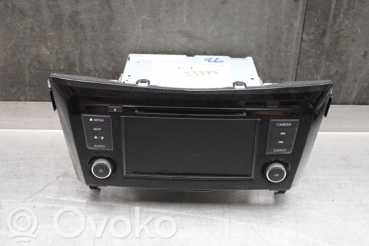 Nissan Qashqai Panel / Radioodtwarzacz CD/DVD/GPS