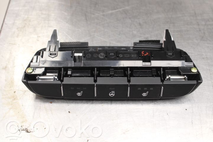 KIA Ceed Interruptor de calefacción del asiento 