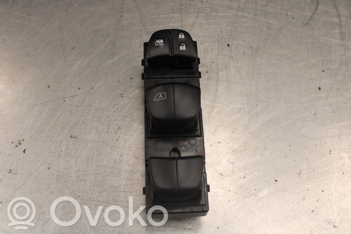 Nissan Qashqai Comutator comandă geamuri electrice 