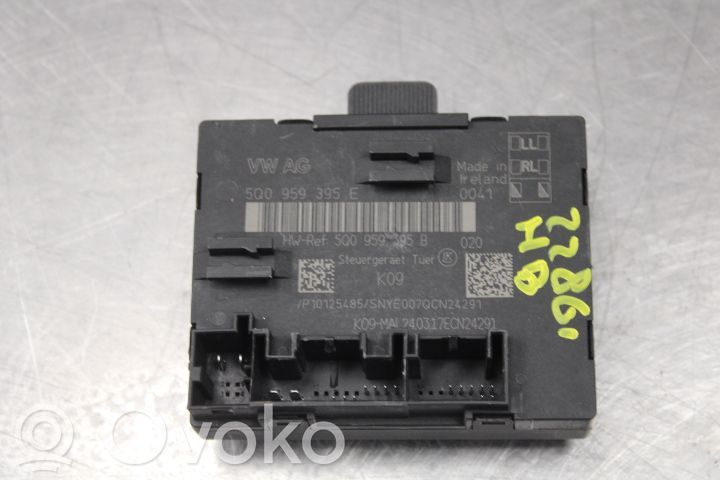 Unidad de control/módulo de la puerta   5Q0959595E