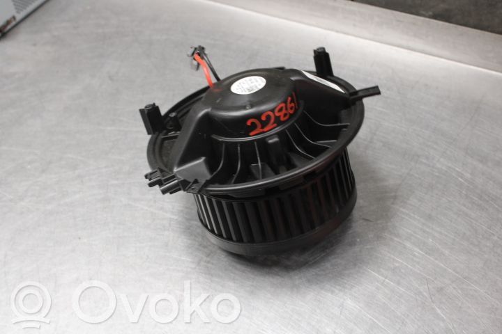 Volkswagen PASSAT B8 Ventilator aerotermă
