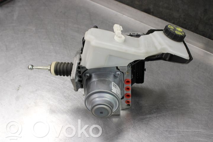 Volvo XC90 Brake booster 