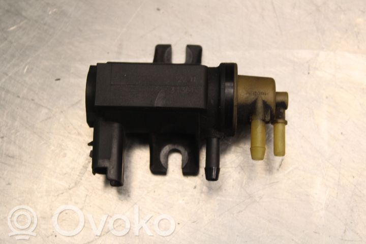 Volvo V40 Válvula de vacío 
