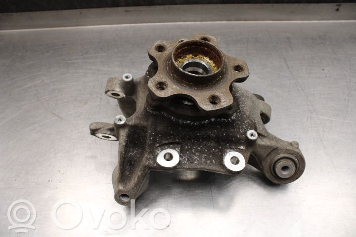 BMW 5 G30 G31 G38 Zwrotnica koła tylnego 