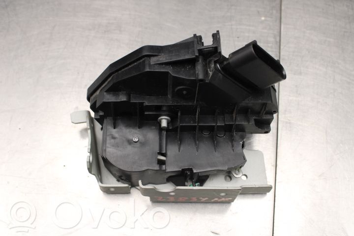 Ford Transit Custom Priekšpusē slēdzene 