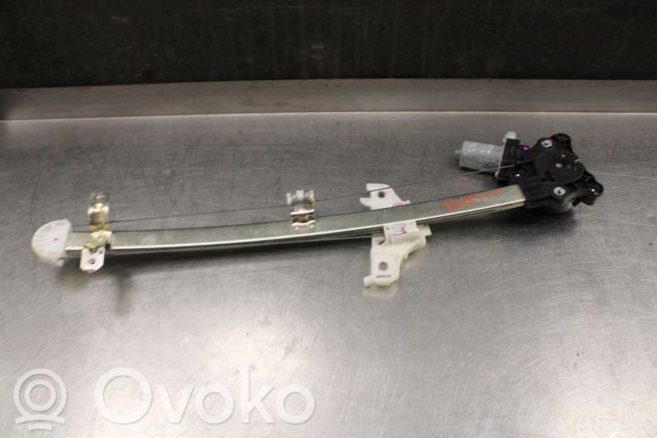 Elektryczny podnośnik szyby drzwi przednich   83402M68P40,7346084M00