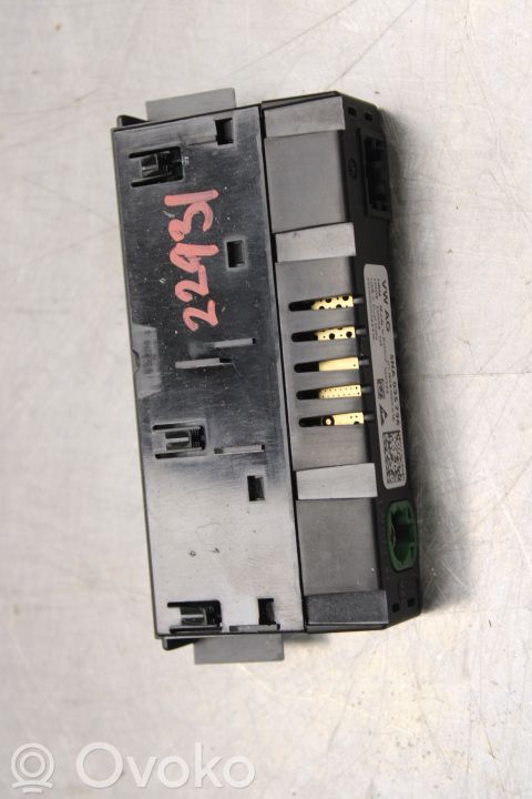 USB-pistokeliitin   5NA035736,5NA035736
