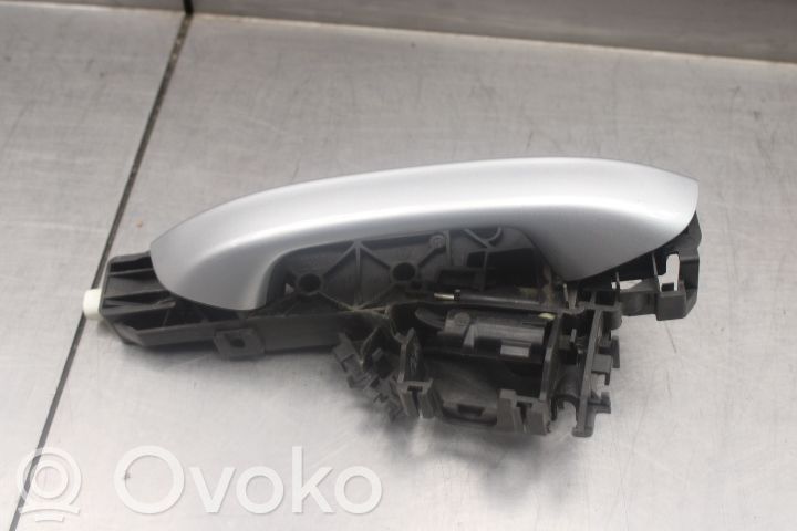 Volkswagen Golf VIII Klamka zewnętrzna drzwi przednich 