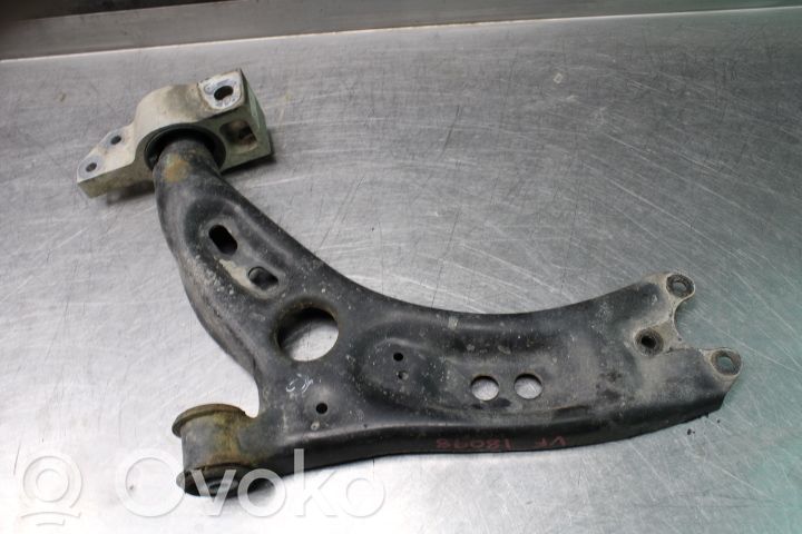 Volkswagen PASSAT B7 Braccio di controllo sospensione anteriore inferiore/braccio oscillante 
