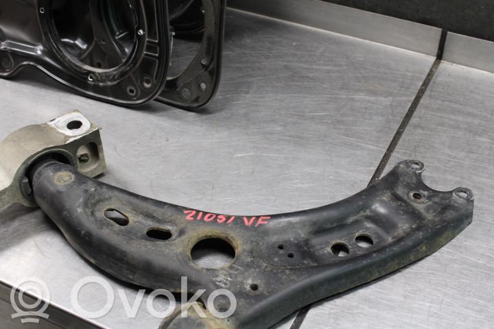 Volkswagen PASSAT B7 Braccio di controllo sospensione anteriore inferiore/braccio oscillante 