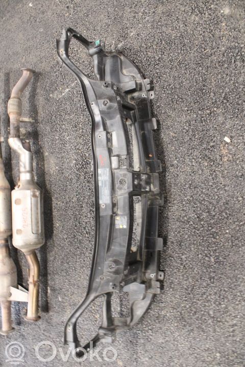 Opel Vivaro Radiatoru panelis 