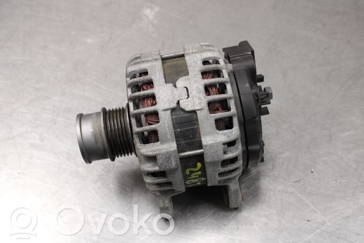 Volkswagen Golf VII Generator/alternator 