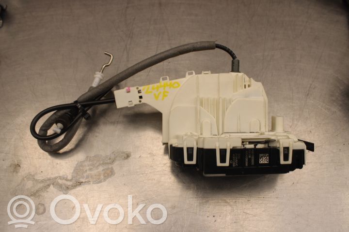 Mercedes-Benz Sprinter W907 W910 Serrure de porte avant