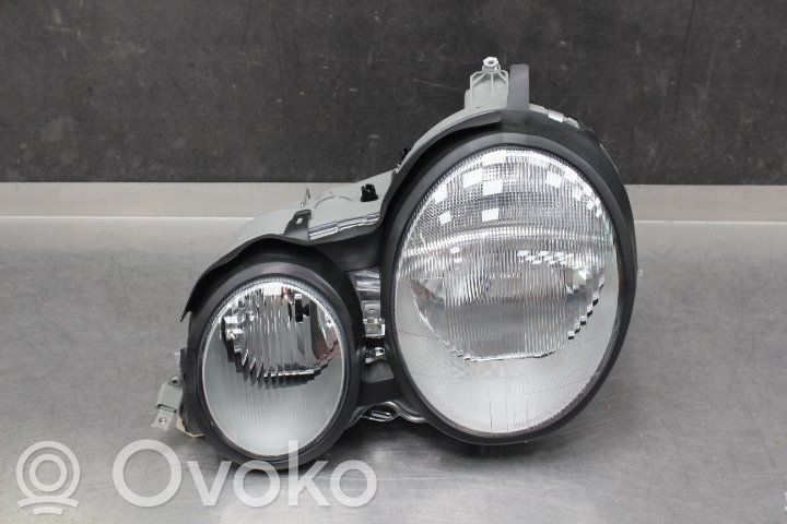 Scheinwerfer   A2108200361,501509E,2108200361