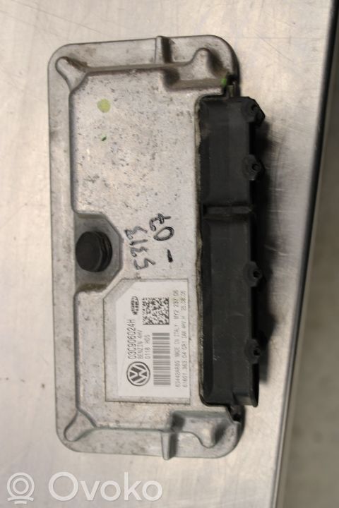 Unité de commande / module d'injection   03C906024H