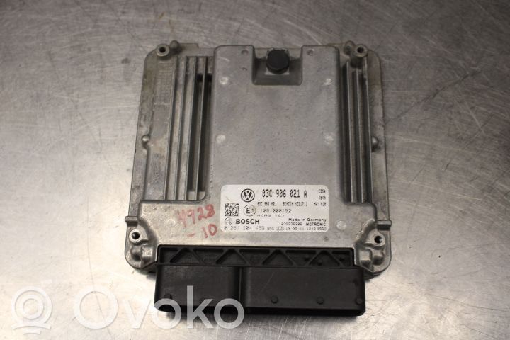 Unité de commande / module d'injection   0261S04469,03C906021A
